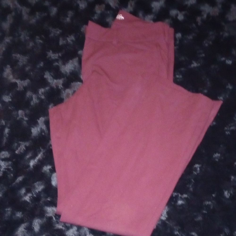 Old Navy Women's Maroon Pixie Flare High Rise Size 12. Worn Once Or Twice
